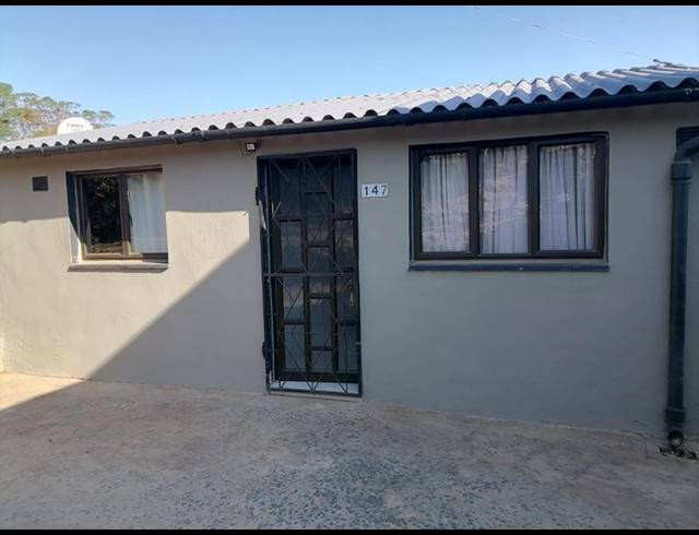 2 BEDROOM HOUSE FOR SALE IN SHALLCROSS